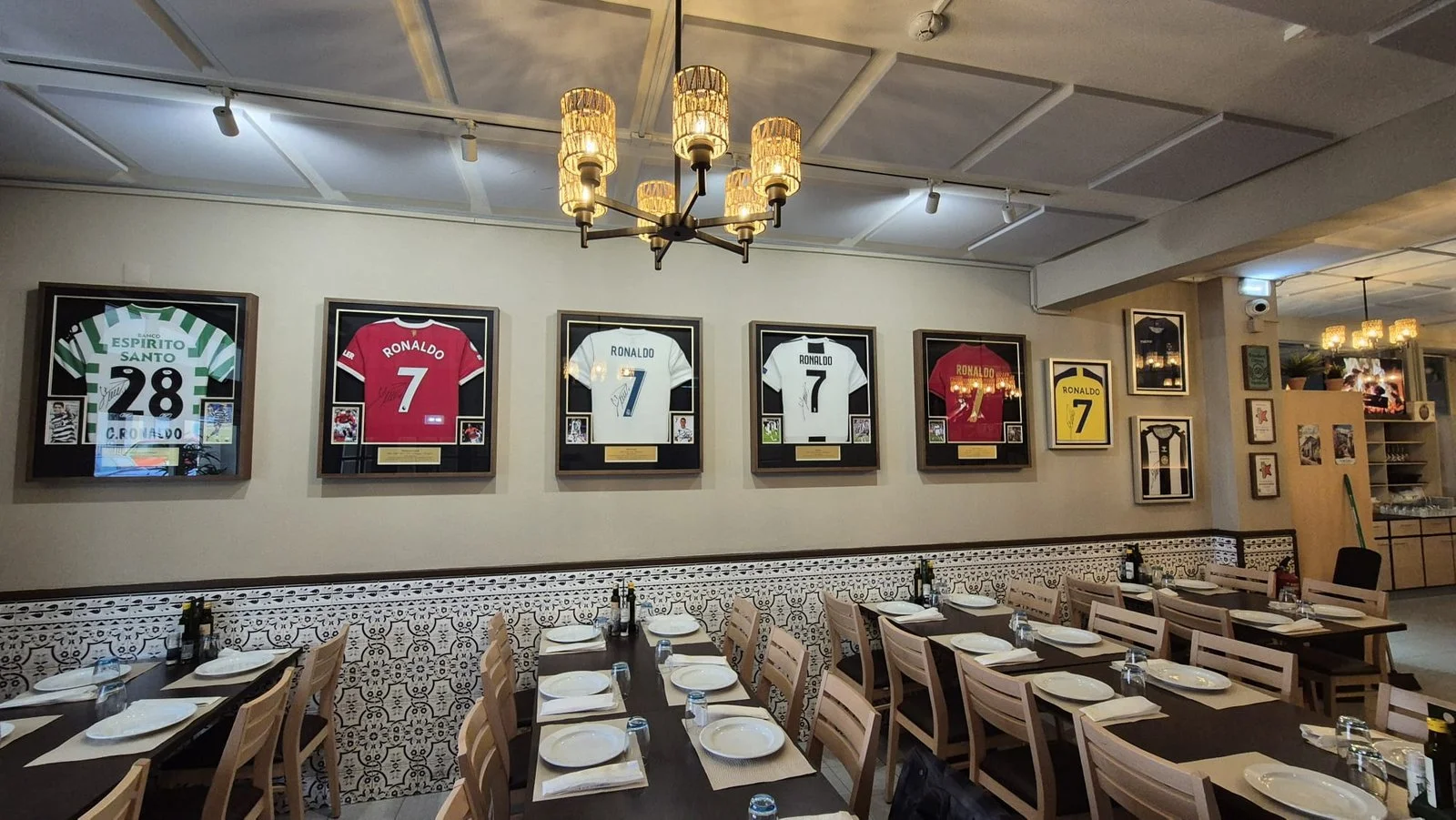 Sala do restaurante em Quarteira